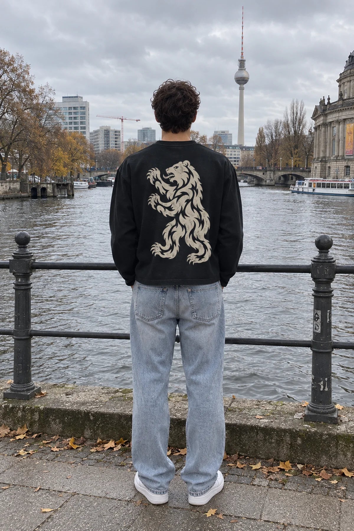 Berliner — The back, by the Spree